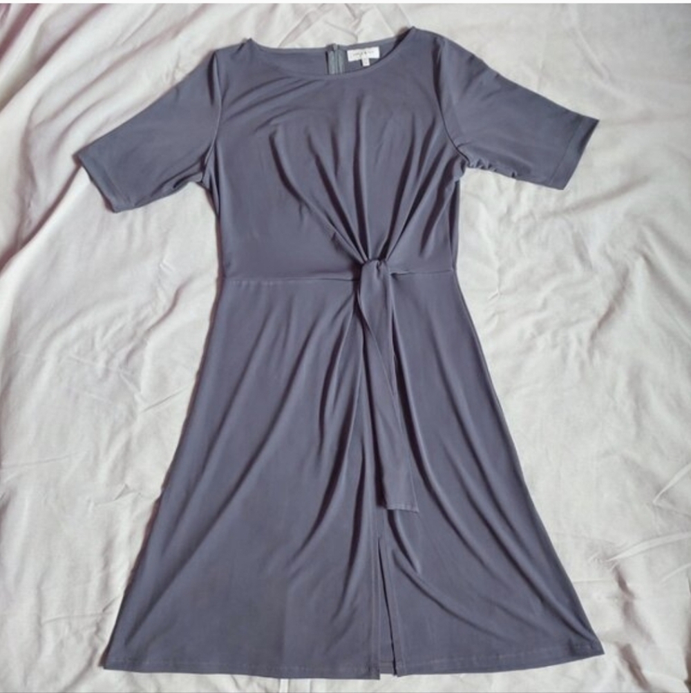 MEDIUM Apple &‎ Eve Fit & Flare Round Neck Front Twist Short Sleeve Dress - CES